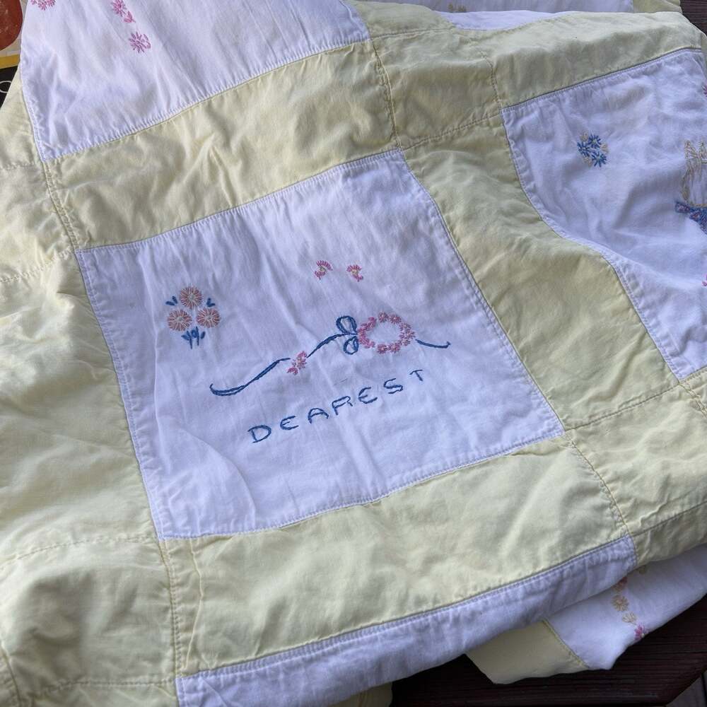 Vintage Hand Embroidered Baby Crib Quilt Blanket Patchwork 40x33" READ